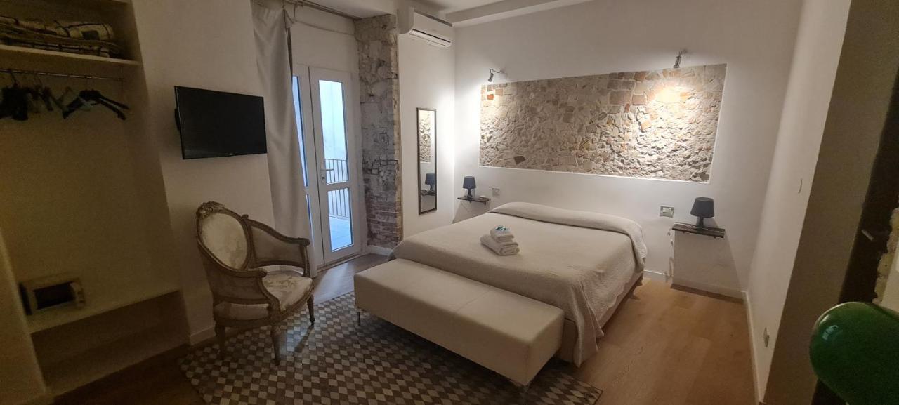 Beni Benius Hotel Cagliari Bagian luar foto