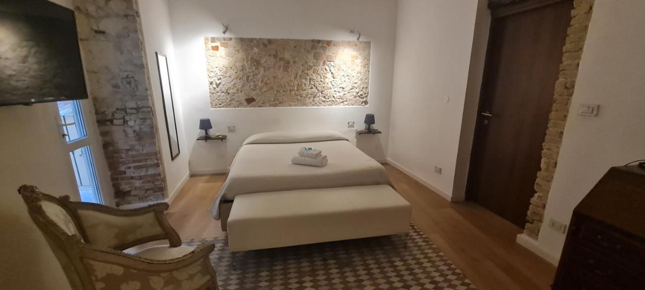 Beni Benius Hotel Cagliari Bagian luar foto