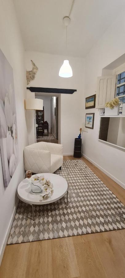 Beni Benius Hotel Cagliari Bagian luar foto