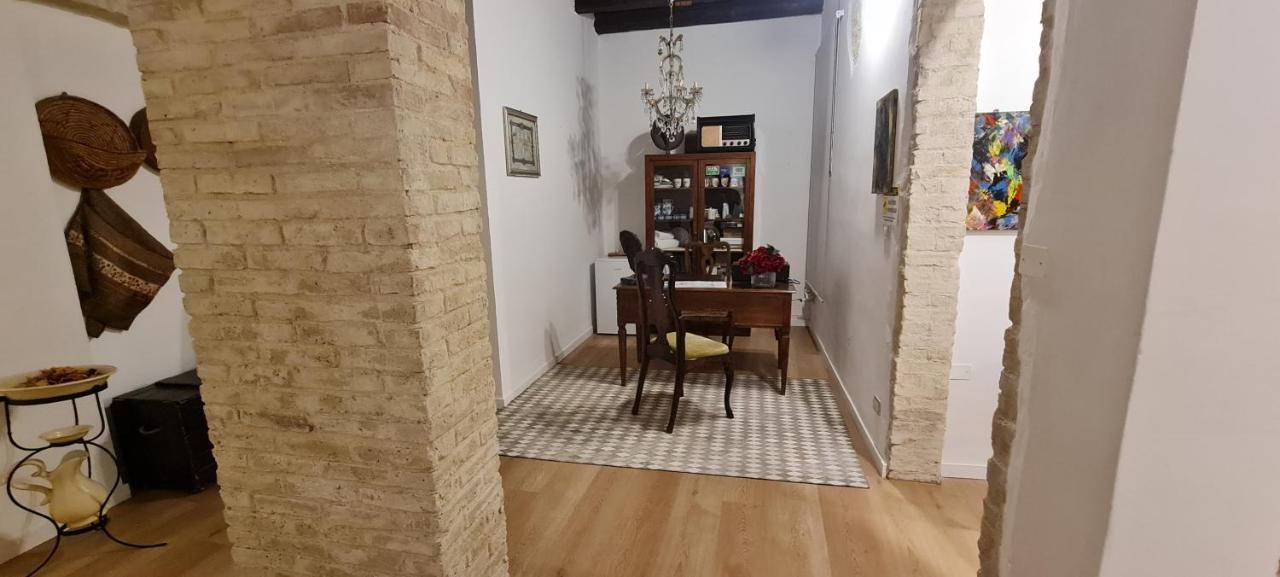Beni Benius Hotel Cagliari Bagian luar foto