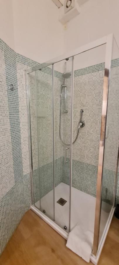 Beni Benius Hotel Cagliari Bagian luar foto