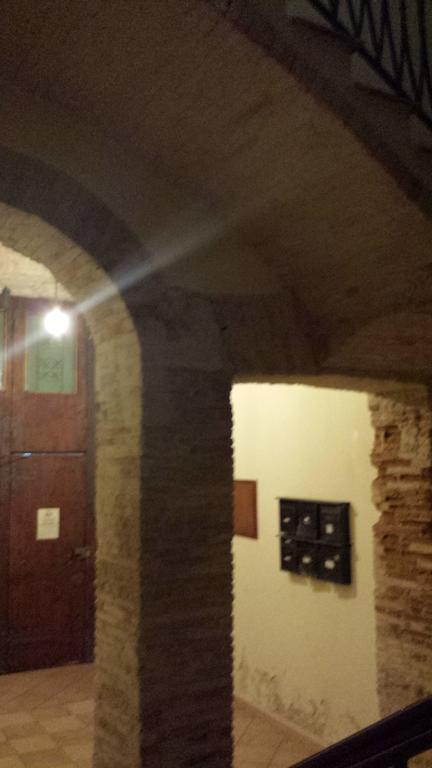 Beni Benius Hotel Cagliari Bagian luar foto