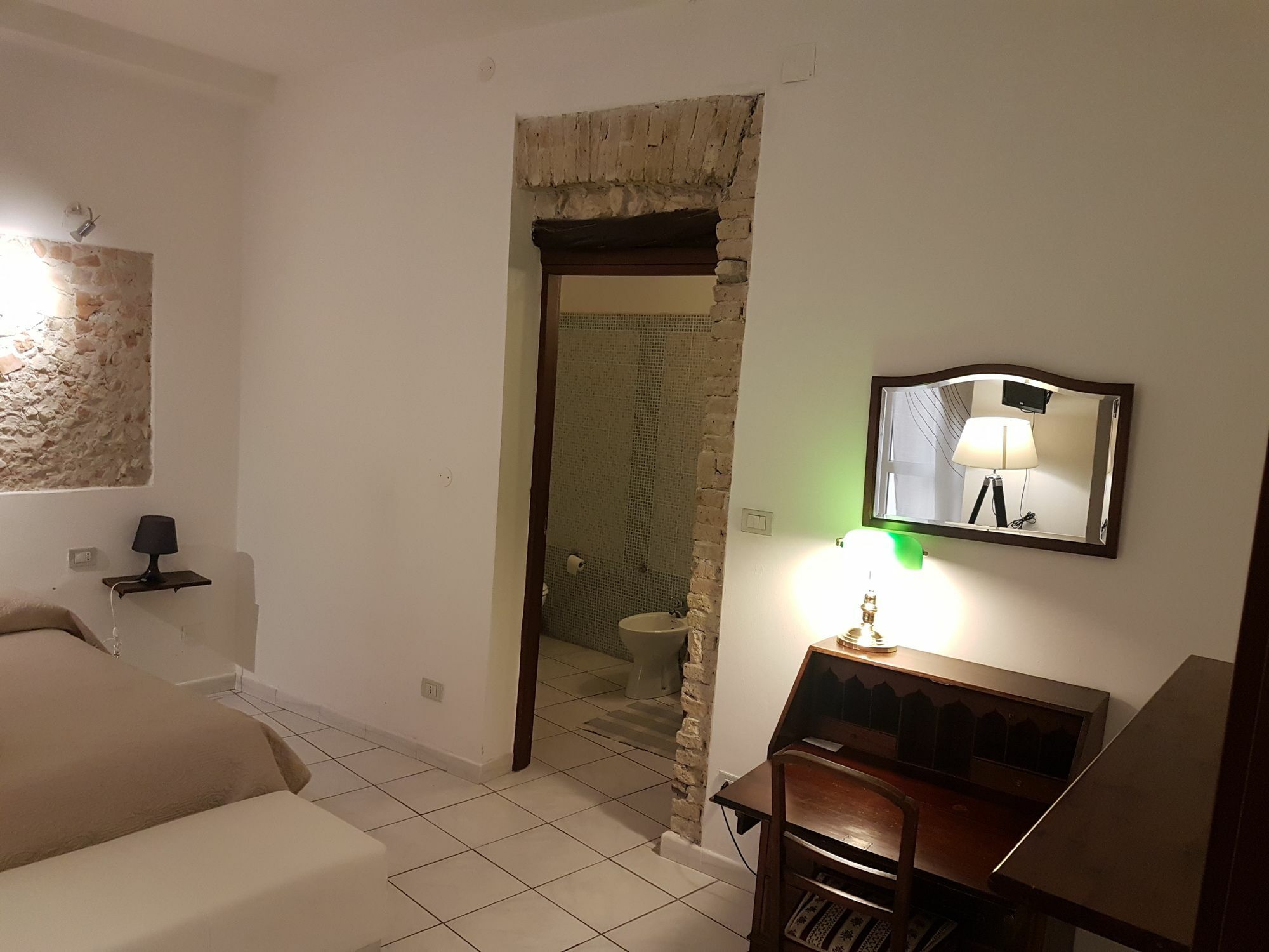 Beni Benius Hotel Cagliari Bagian luar foto